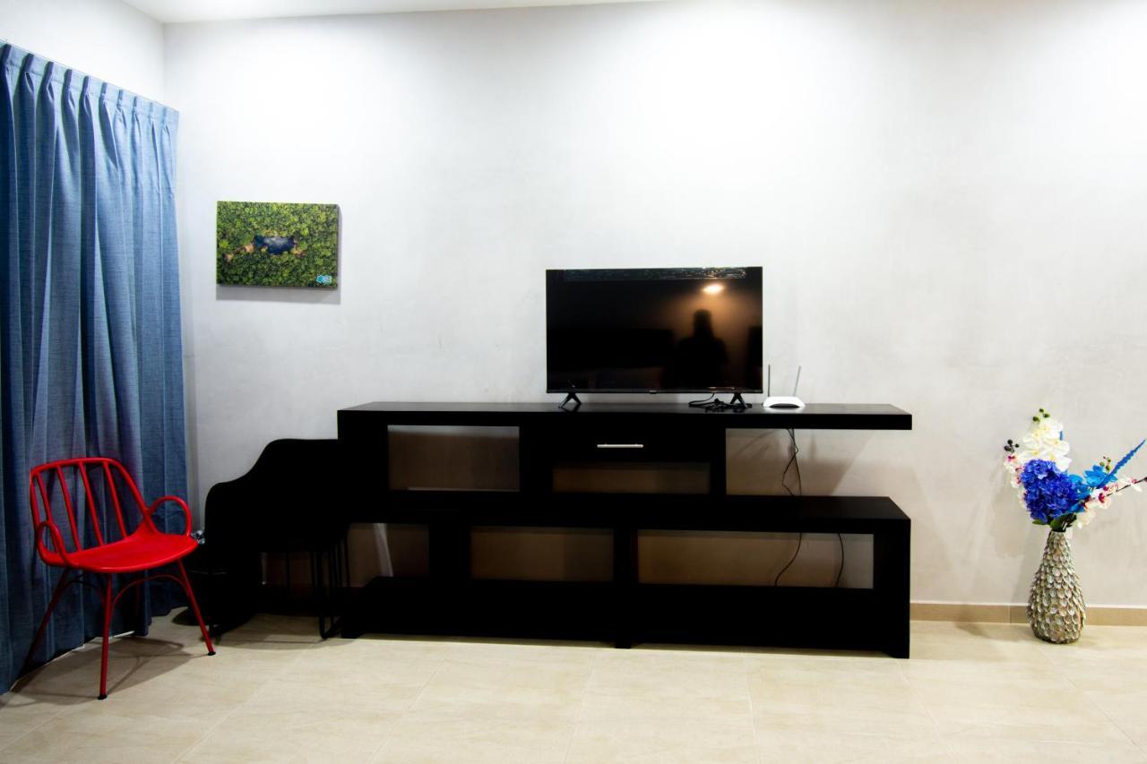 Hotel Casa Tortuga Tulum - Cenotes Park Inclusive ภายนอก รูปภาพ A television set