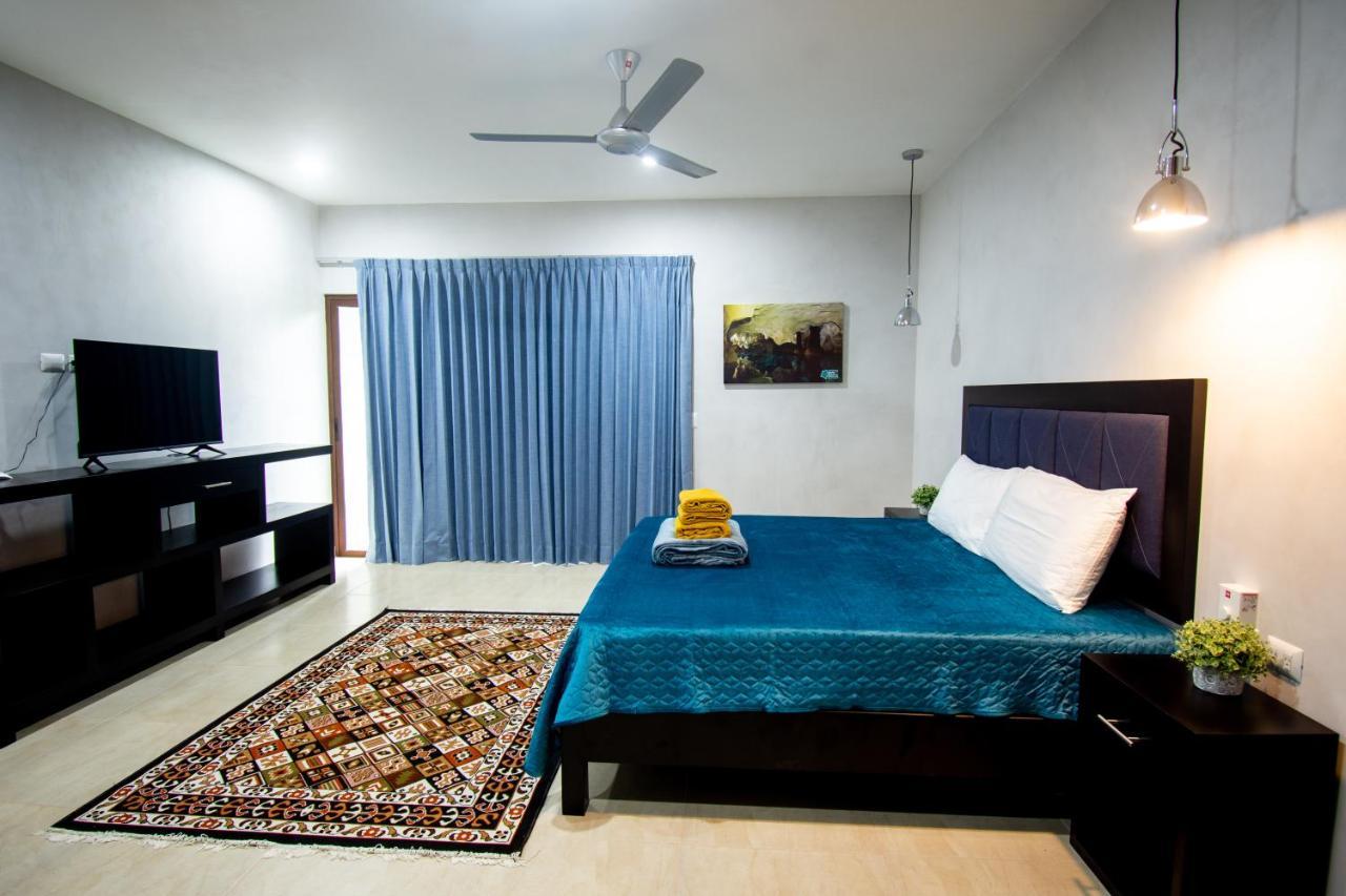 Hotel Casa Tortuga Tulum - Cenotes Park Inclusive ภายนอก รูปภาพ A bedroom in a hotel