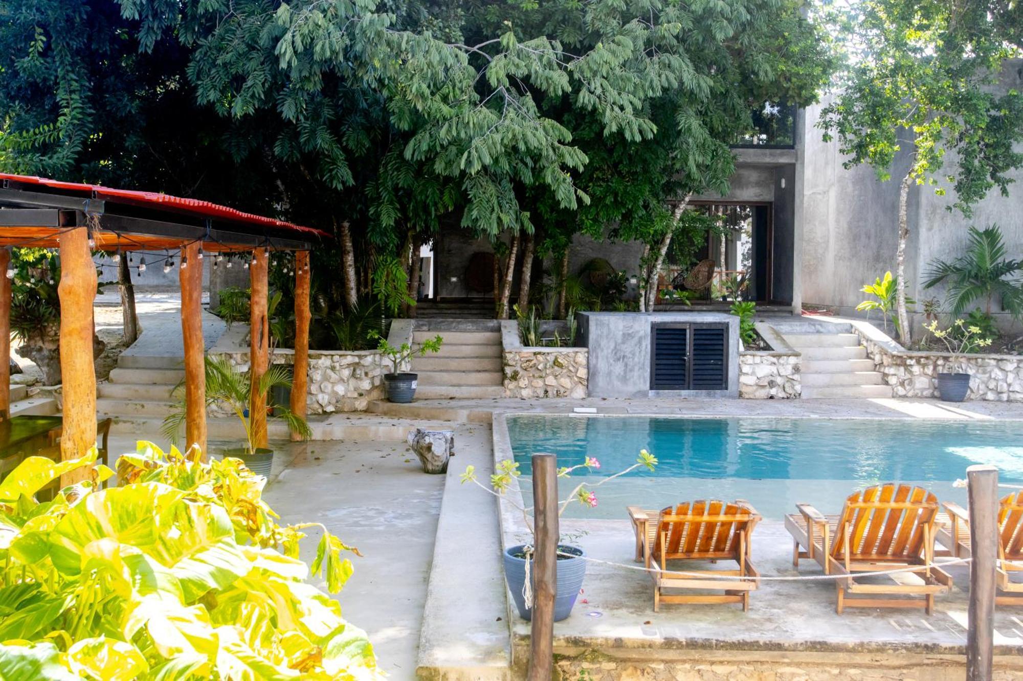 Hotel Casa Tortuga Tulum - Cenotes Park Inclusive ภายนอก รูปภาพ The swimming pool at the hotel