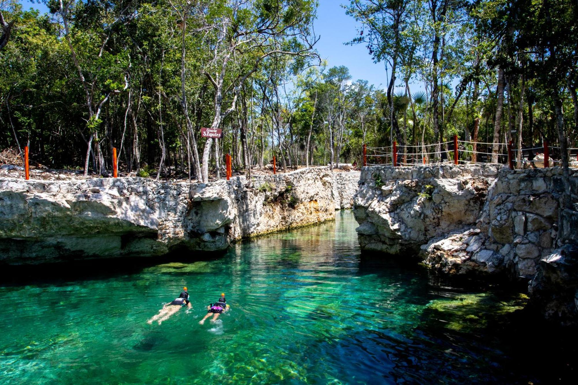 Hotel Casa Tortuga Tulum - Cenotes Park Inclusive ภายนอก รูปภาพ Cenote in Quintana Roo, Mexico
